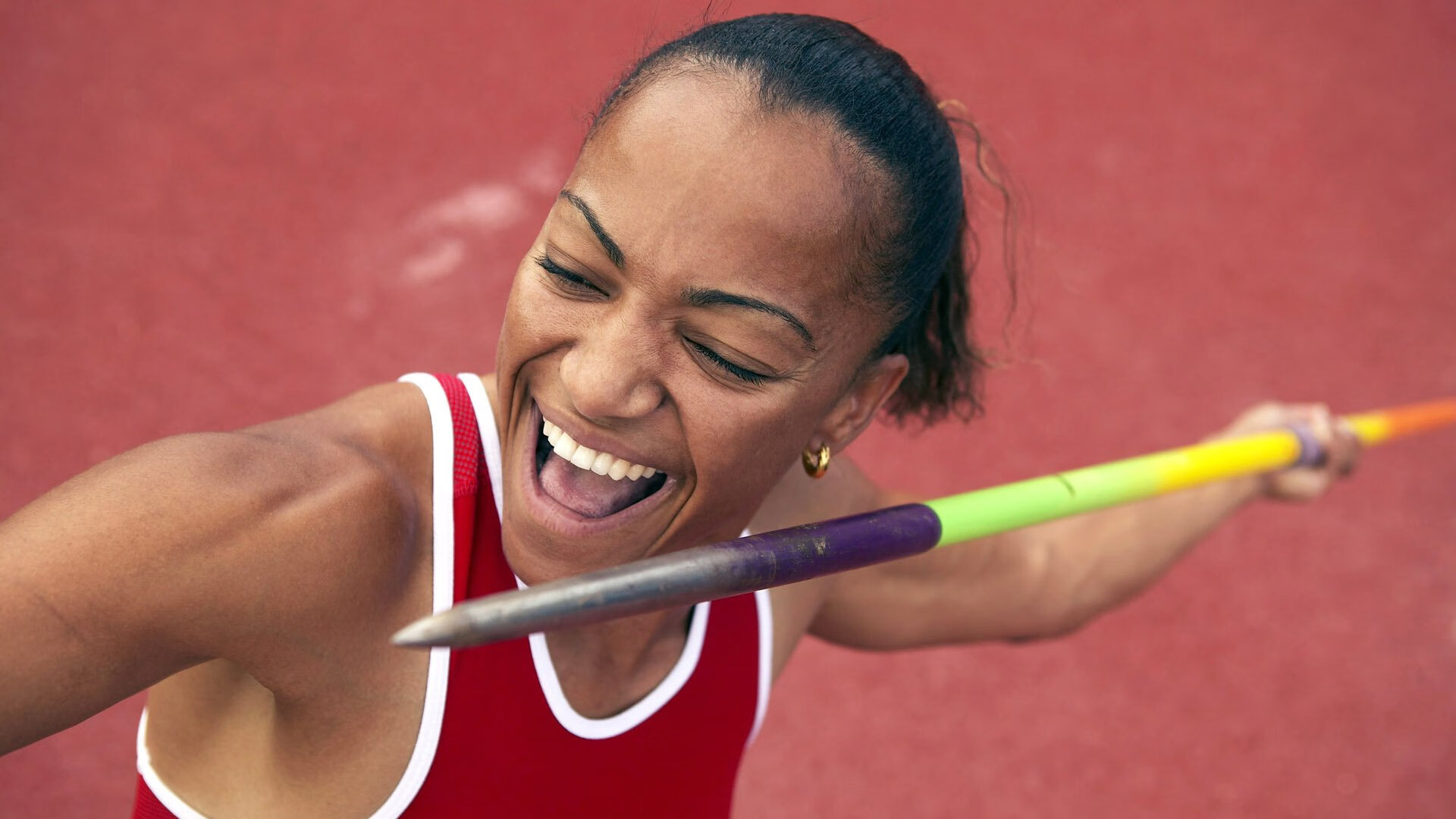 市民广场夜跑灯光秀同步首演 跑道边LED灯随脚步变色